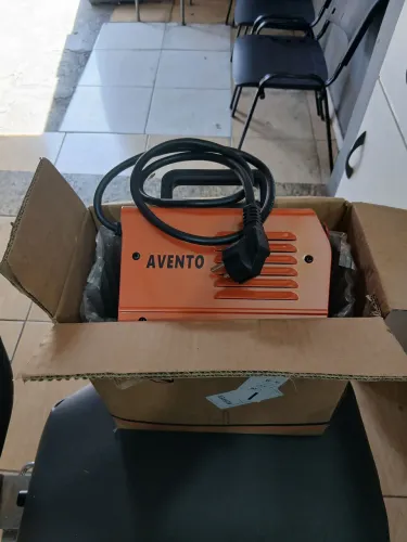 Máquina de solda portátil 110w nova na caixa nunca foi usada.