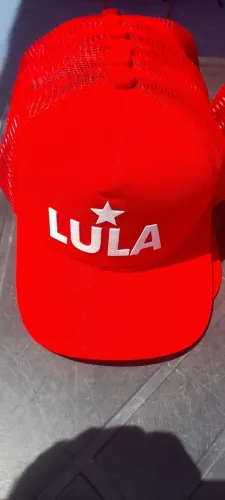 Boné Lula ? . 30$. Entrega gratis
