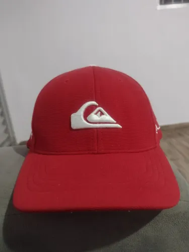 Boné Quiksilver original 