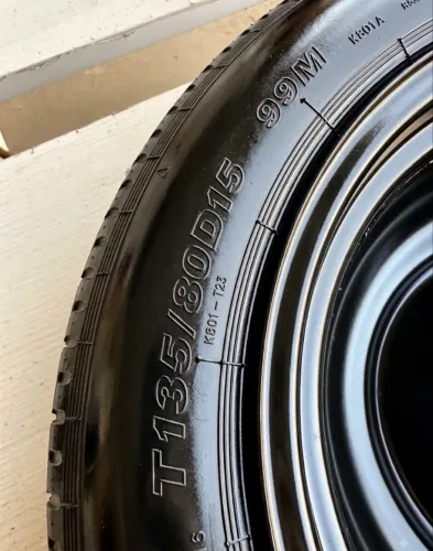 Pneu Estepe 135/80 aro 15 Kenda