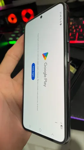 Celular S23 5GB com 256GB de armazenamento 