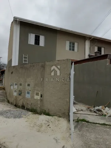 CASA - 02 DORMITÓRIOS - CIDADE NOVA JACAREÍ