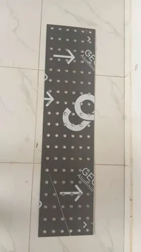 Acm cinza com furos medida 1.20x30