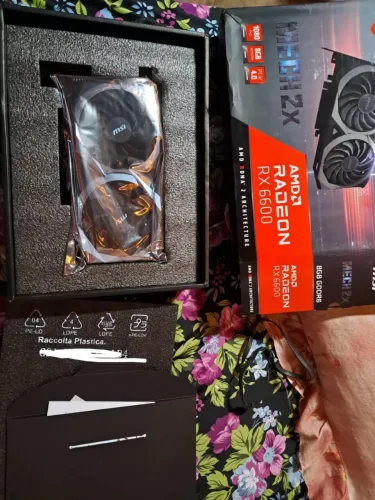 Placa de vídeo RX 6600 8GB (usada) ótimo estado