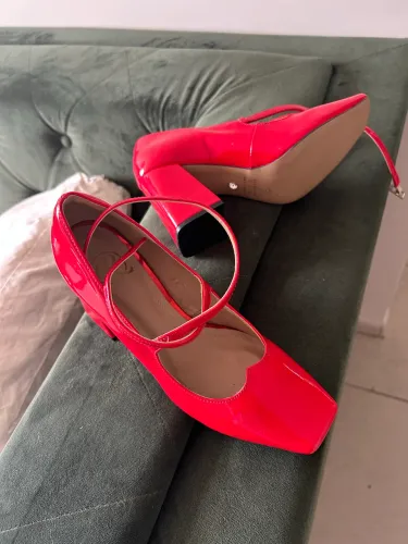 Sapatos lindos
