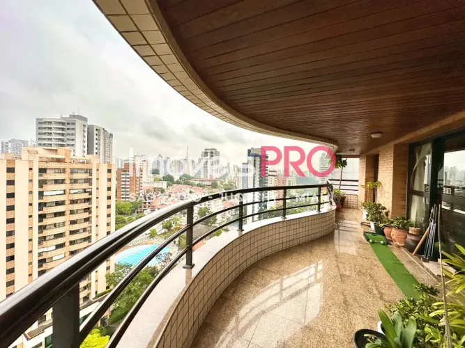 Apto de 177m² com 4 dorm sendo 2 sites e 3 vagas na Vila Mariana prox. do metrô