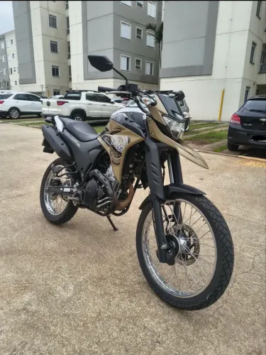 XTZ 250 LANDER
