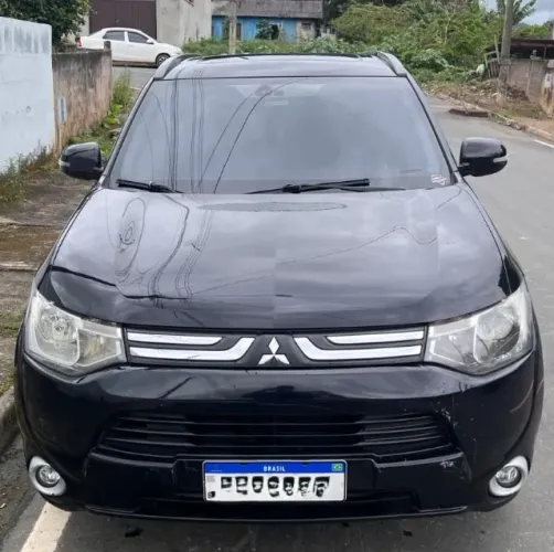 Mitsubishi Outlander 2.0 16V 160cv Aut. 2014