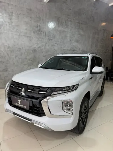 Mitsubishi Pajero Sport Legend Black 2.4 4X4 (die) Aut. 2025
