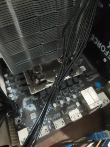 Placa mãe b760 nova usada só pra teste