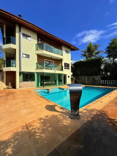 Casa à venda no Condomínio Alpes na cidade de Guararema