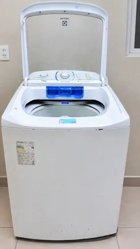 VENDO MÁQUINA DE LAVAR