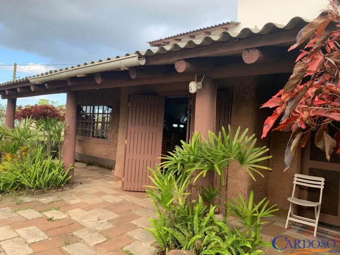 Casa 4 dormitórios à venda Rondinha do Meio Arroio do Sal/RS