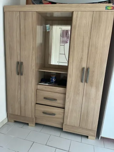 Guarda roupa casal