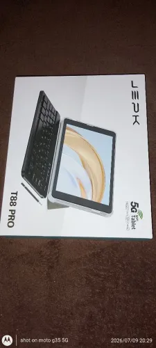 Vende se tablet novo acompanho teclado.