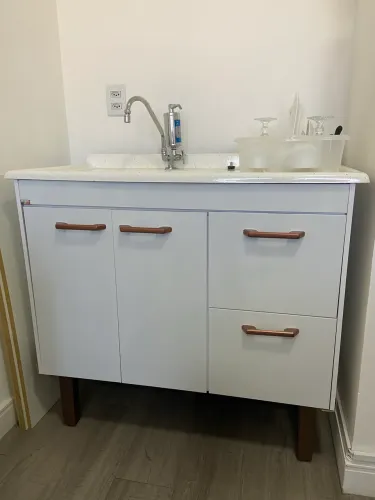 Gabinete de cozinha + torneira com filtro de água 