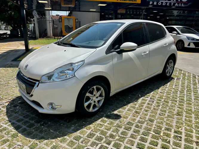 Peugeot 208 Active/active Pack 1.5 Flex 8V 5P 2015