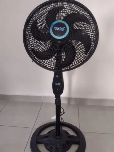Ventilador de chão - 6 hélices 
