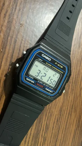 Relógio Casio Retro