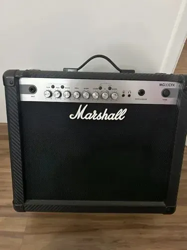 Amplificador Marshall MG30CFX