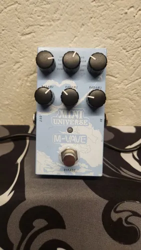 Pedal rvb mini universe m-vave