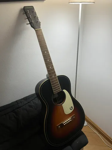 Violão Gretsch Jim Dandy Parlor (Taylor / Martin / Takamine) 