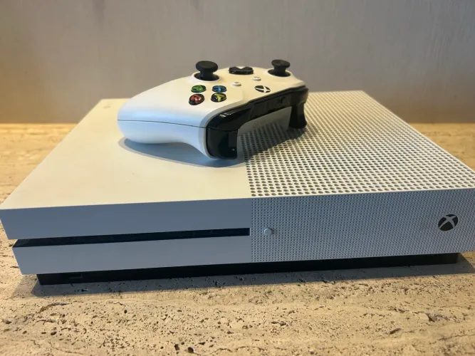 X box one S