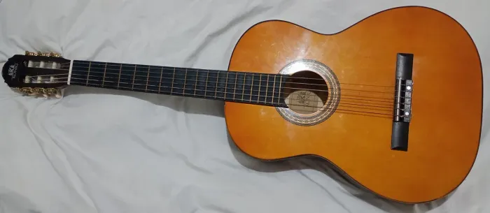 Violão Konig, cordas nylon