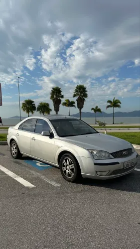 Ford Mondeo Ghia 2.0 16V 143cv 4P AUT 2005
