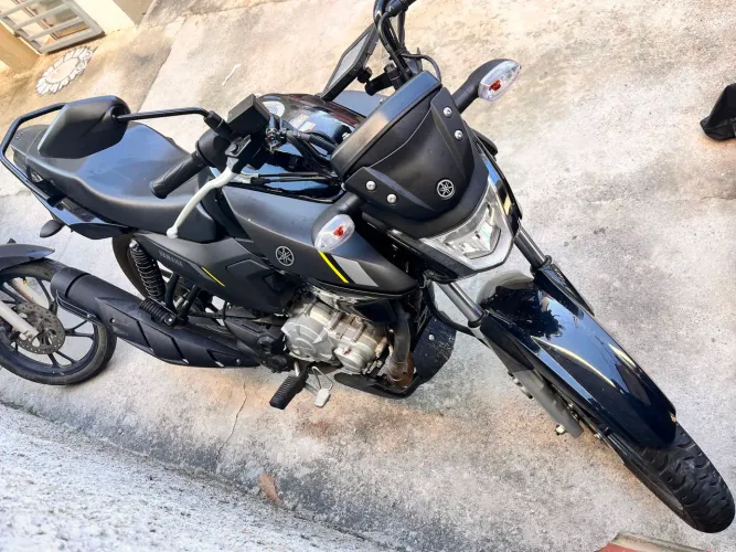 MOTO YAMAHA FACTOR 2026 ZERADA 