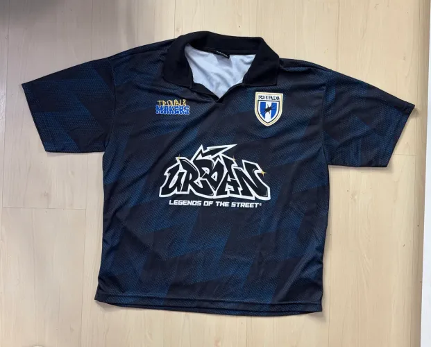 Camiseta RENNER - Estilo de futebol