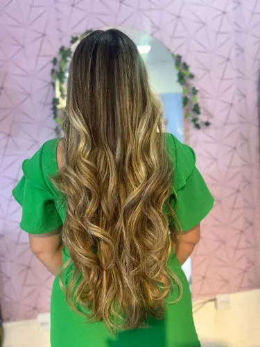 Mechas, Luzes e Morena Iluminada em Manaus