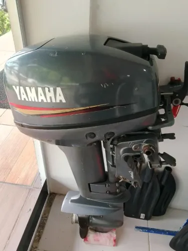 Motor Yamaha 15 HP - Seminovo 2T