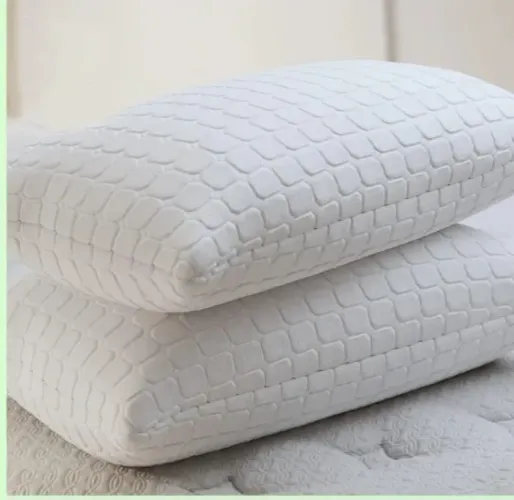 ? Kit 2 Travesseiro Confortável Toque Macio Antialérgico  ~De R$ 50,00~ ? *Por R$ 33,49