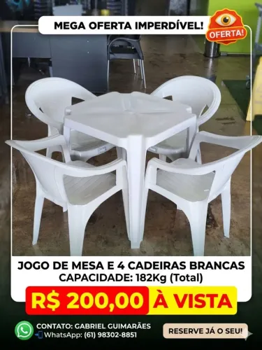 Jogo de Mesa e Cadeiras de Plástico - Oferta