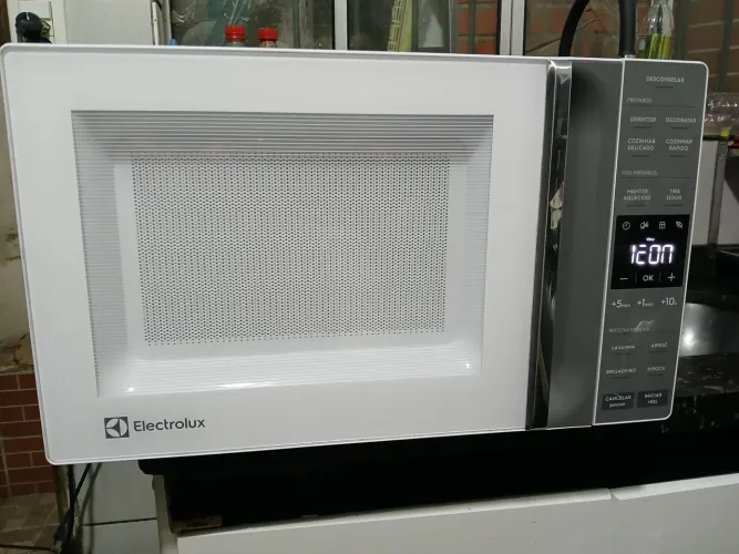 Microondas electrolux ME23E