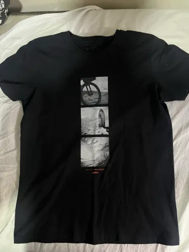 camiseta colcci preta 