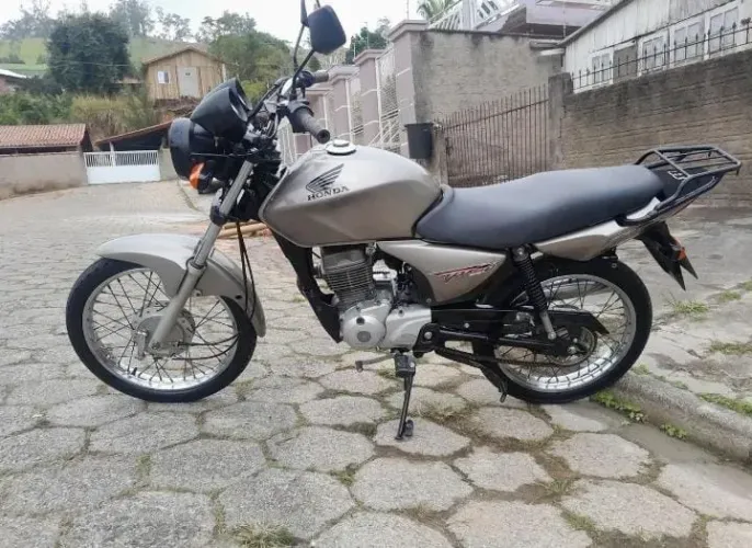 TITAN KS 2008