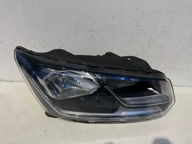 Farol Vw Gol Voyage G8 Saveiro G7 2018 2020 2021 L.d Orig Direito/passageiro