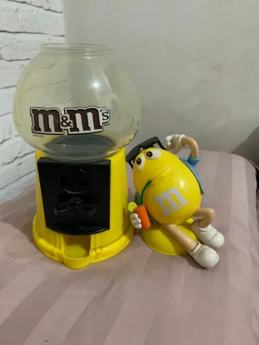 Dispenser M&M em ótimo estado,as crianças amam 