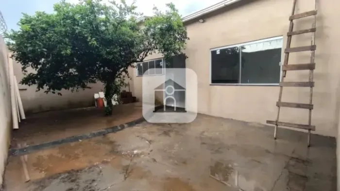 VENDO CASA EM TUCUM