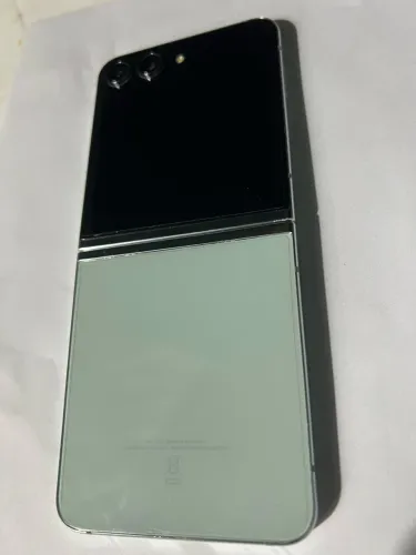 Samsung flip 5 Samsung Galaxy Z Flip5 512gb 8gb Ram Usado.
