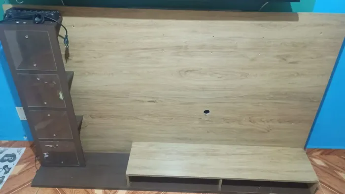 Painel de tv com vidro para foto 