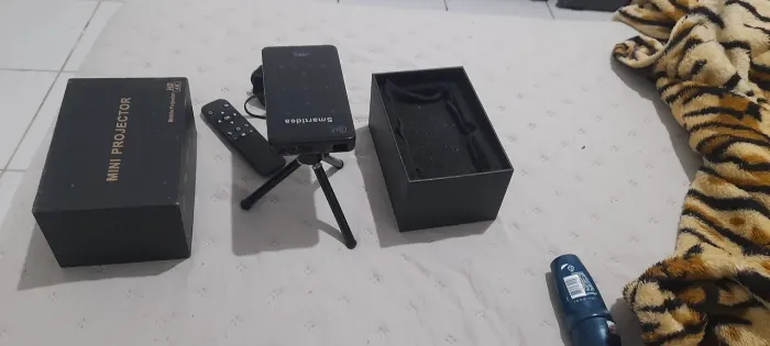 Mini projetor DlP 4k