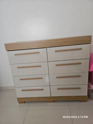 Vendo cômoda