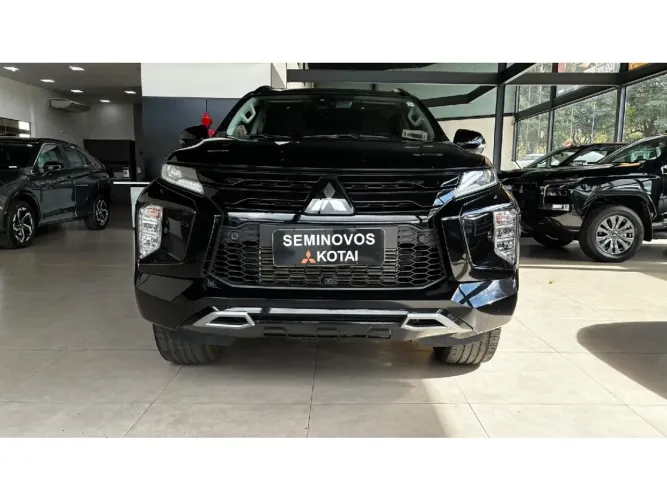 Mitsubishi Pajero Sport Legend Black 2.4 4X4 (die) Aut. 2024