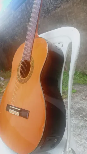 Violão TAMPO MACIÇO e jacarandá radial