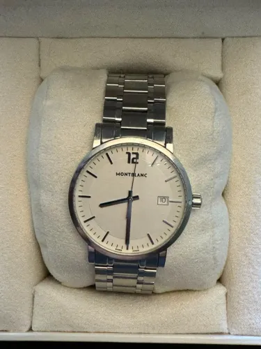 Relógio Montblanc modelo 7093 - aço - fundo branco