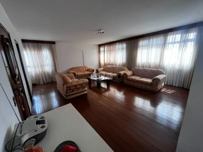 Apartamento à Venda no Bairro Estados Unidos em Uberaba