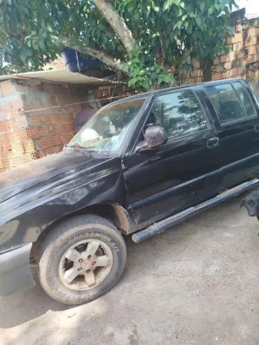 Chevrolet S10 P-up Colina 2.8 TDI 4x2/4x4 CD Dies. 2005